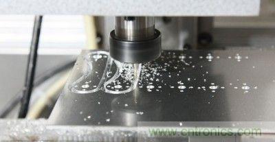 DIY:自制無線控制機(jī)器人