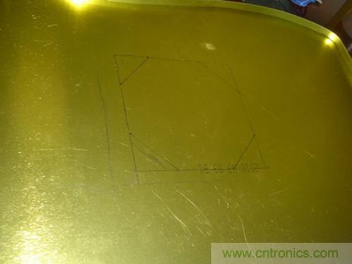 月餅盒DIY:自制筆記本散熱風(fēng)扇