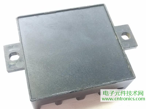 漏電保護器拆解：結(jié)構(gòu)有差異，做工不錯