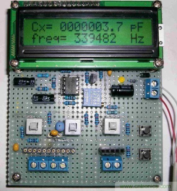 DIY集電容、電感和頻率為一體的測量儀器