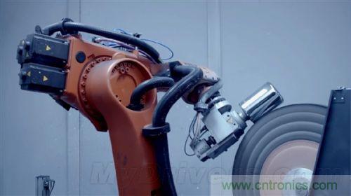 顛覆傳統(tǒng)設(shè)計，蘋果全新Mac Pro生產(chǎn)線探秘