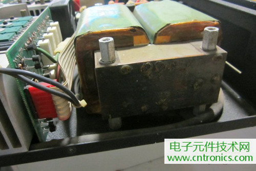 用料很給力！專業(yè)后級功放美國高峰FA1201拆解