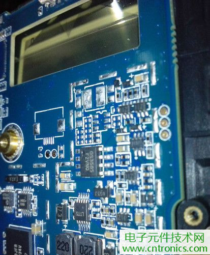 不怕摔的電紙書！一款柔性屏電子書閱讀器拆解