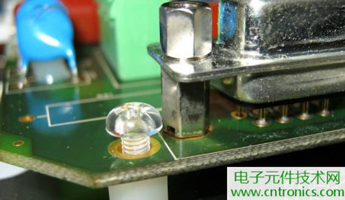 觸摸屏售價(jià)過萬？一臺(tái)工控設(shè)備觸摸屏拆解