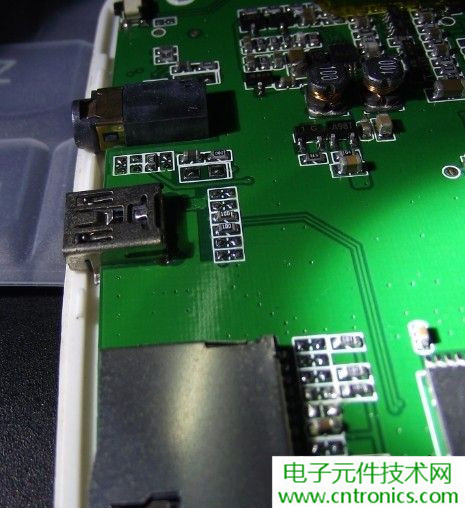 探秘電子紙！一款電紙書(shū)的電子墨水屏拆解