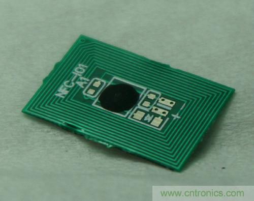 一分錢一分貨！帶NFC功能藍(lán)牙耳機(jī)拆解