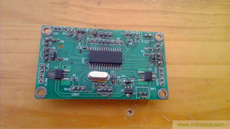 牛人力作！PCB版藍牙智能小車DIY