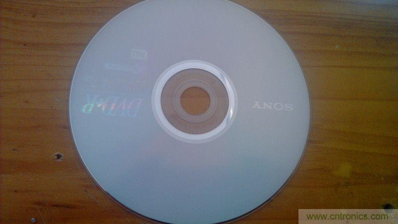 牛人力作！PCB版藍牙智能小車DIY