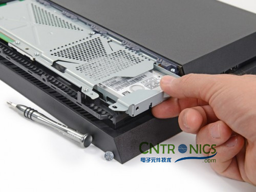 游戲機(jī)內(nèi)部的秘密:逆天級拆解索尼 PALY STATION 4!