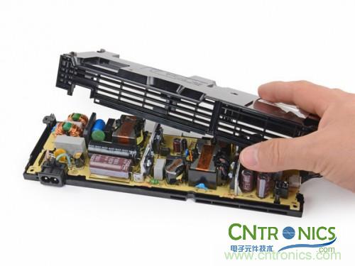 游戲機(jī)內(nèi)部的秘密:逆天級拆解索尼 PALY STATION 4!