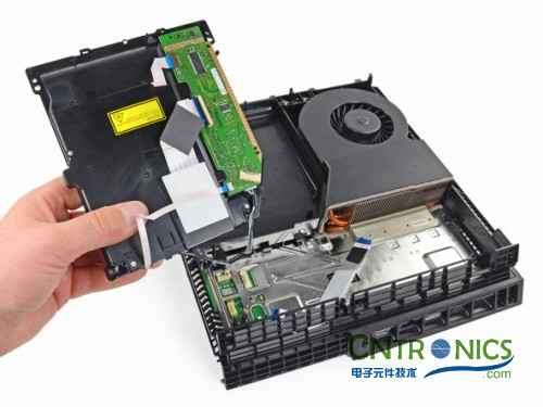 游戲機(jī)內(nèi)部的秘密:逆天級拆解索尼 PALY STATION 4!