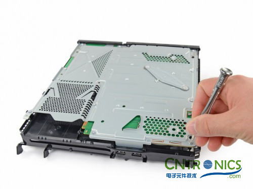 游戲機(jī)內(nèi)部的秘密:逆天級拆解索尼 PALY STATION 4!