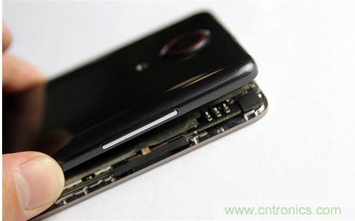 棋逢對手，詳拆努比亞Z5S如何力拼小米3 ？