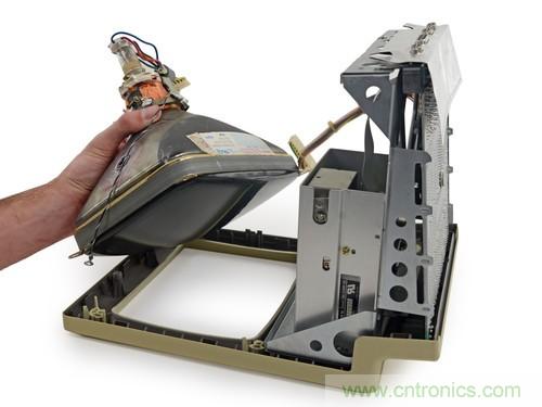 拆！古董級Macintosh 128K電腦