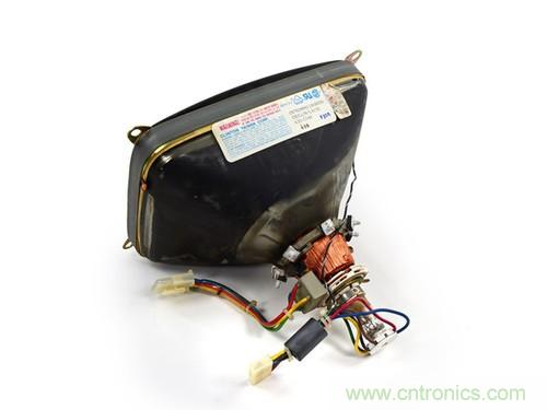 拆！古董級Macintosh 128K電腦