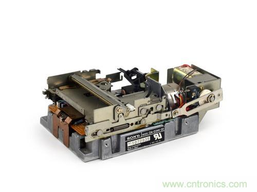 拆！古董級Macintosh 128K電腦