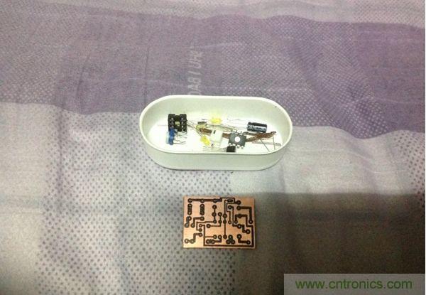 轉(zhuǎn)印、刮焊盤、備元件準(zhǔn)備焊接