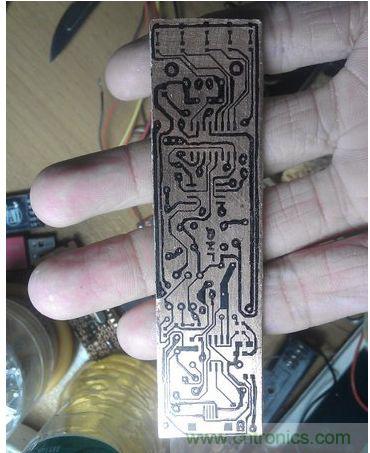 精巧DIY:綠色天然環(huán)保的太陽(yáng)能移動(dòng)電源