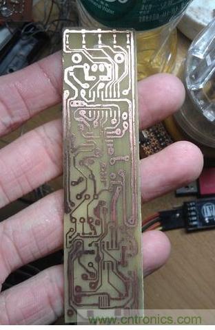 精巧DIY:綠色天然環(huán)保的太陽(yáng)能移動(dòng)電源