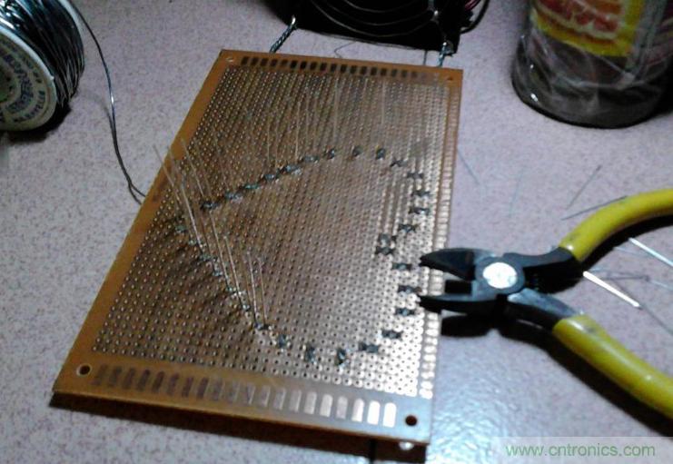 三八節(jié)將至！DIY心形LED流水燈！你們懂的~