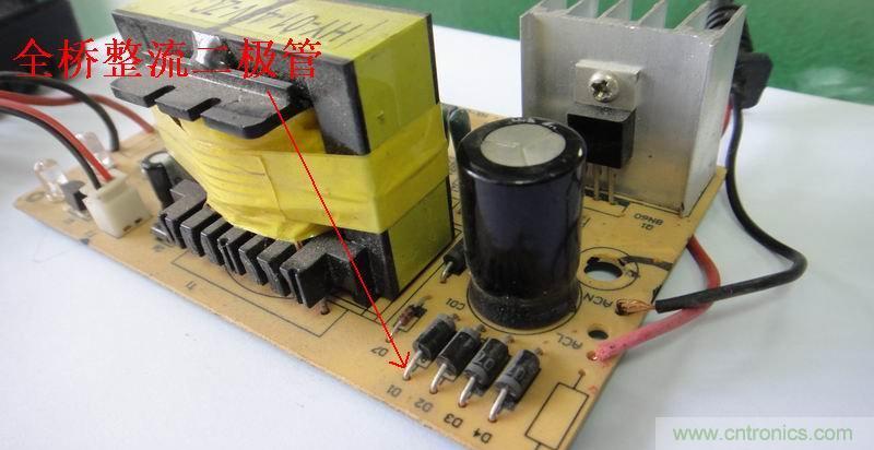 維修達(dá)人:拆解維修48V電動(dòng)車充電器