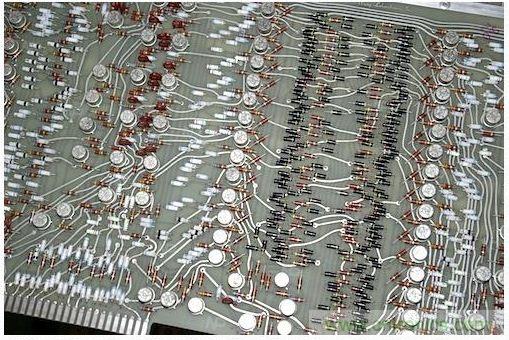 經(jīng)典懷舊拆解！歷史彌留的可編程科學(xué)計(jì)算器 from 1966