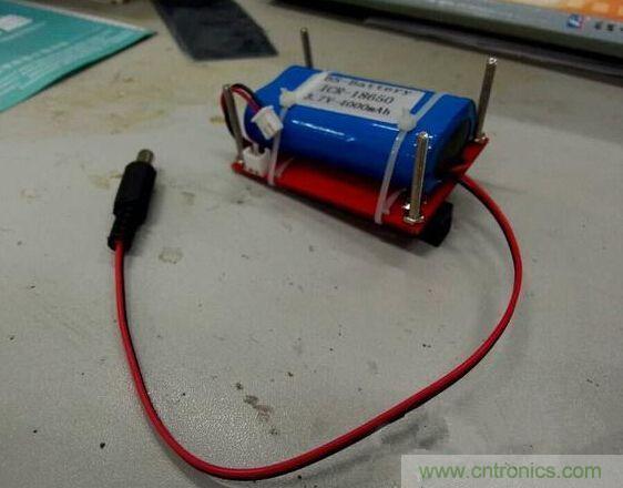 DIY神器：夜間不間斷電源，大學通宵嗨翻天！