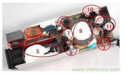 電源適配器的構造  6 1. 壓敏電阻，其功能是當外界電壓過高時，壓敏電阻阻值迅速變得很小，與壓敏電阻串聯的保險絲被熔斷，從而保護其他電路不被燒壞。  2. 保險絲，規(guī)格為2.5A/250V，當電路中的電流過大時，保險絲會熔斷以保護其他元件。  3. 電感線圈(又稱扼流圈)，主要功能是降低電磁干擾。  4. 整流橋，規(guī)格為D3SB，作用是把220V交流電變?yōu)橹绷麟姟? 5. 濾波電容，規(guī)格為180&mu;F/400V，作用是濾除直流電中的交流紋波，使電路工作更可靠。  6. 運放IC(集成電路)，保護電路、電壓調節(jié)的重要組成部分。  7. 溫度探頭，用于探測電源適配器的內部溫度，當溫度高于某一設定值時(不同品牌的電源適配器，其設定的溫度閥值略有不同)，保護電路會切斷適配器的電壓輸出，從而保護適配器不受損壞。   8. 大功率開關管，是開關電源中的核心元件之一，開關電源能&ldquo;一開一關&rdquo;地工作，開關管功不可沒。   9. 開關變壓器，開關電源中的核心元件之一。   10. 次級整流管，功能是把低壓交流電變?yōu)榈蛪褐绷麟姟Ｔ贗BM的電源適配器中，整流管往往是由兩個大功率并聯工作的，以獲得較大的電流輸出。   11. 次級濾波電容，規(guī)格為820&mu;F/ 25V，共有兩個，起濾除低壓直流電中的紋波的作用。  除上述元件外，電路板上還有可調電位器及其他阻容元件。