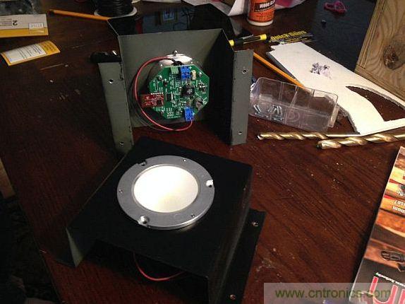 圖2：Microchip的PIC16F1788 28引腳8位高級(jí)模擬閃存MCU。