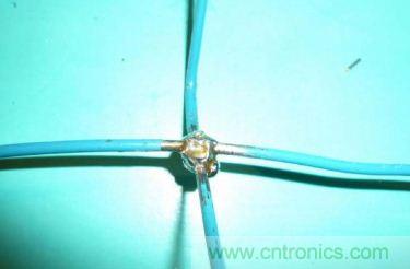 技術(shù)宅要逆天，DIY四點(diǎn)定位燈實(shí)現(xiàn)虛擬實(shí)境游戲