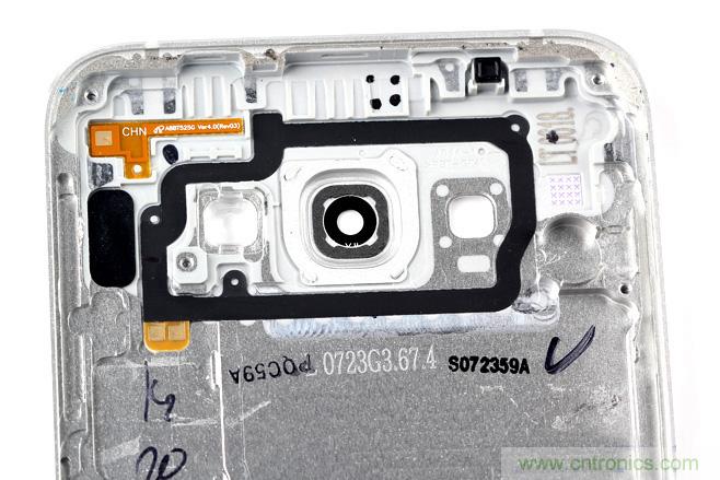 三星Galaxy A8拆解，中端、旗艦傻傻分不清楚