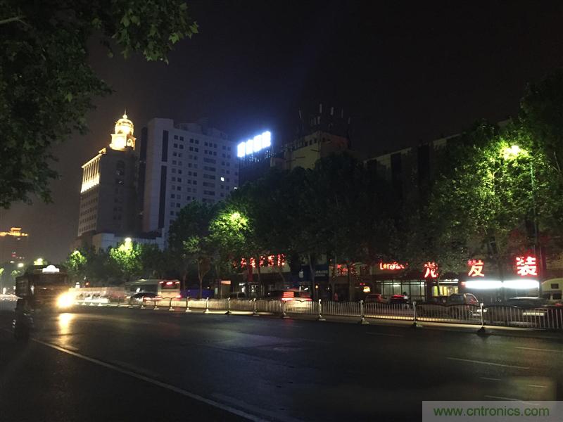 無(wú)邊框的 nubia Z9 ，一款既有驚喜，又有驚艷的智能手機(jī)