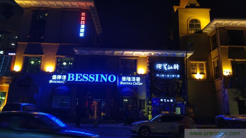 無(wú)邊框的 nubia Z9 ，一款既有驚喜，又有驚艷的智能手機(jī)