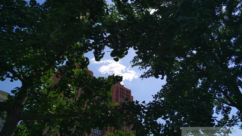 無(wú)邊框的 nubia Z9 ，一款既有驚喜，又有驚艷的智能手機(jī)