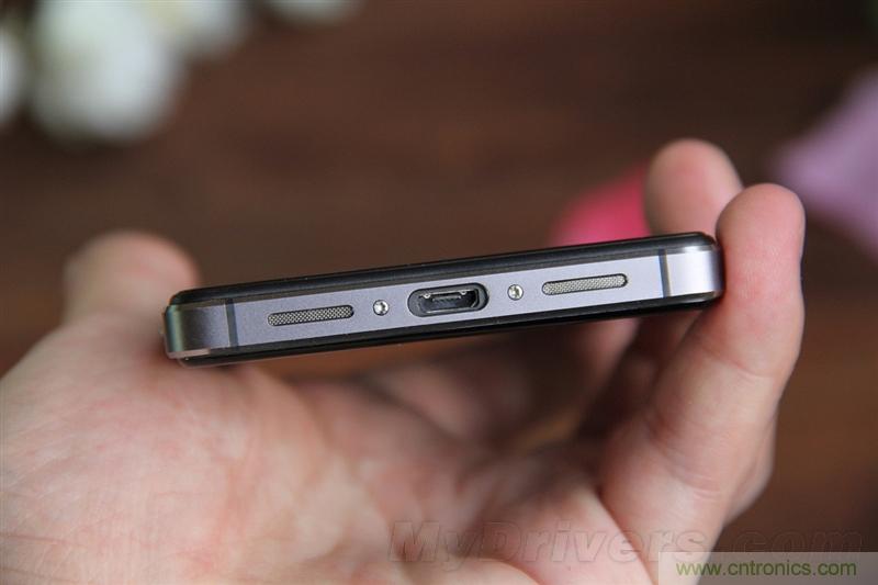 無(wú)邊框的 nubia Z9 ，一款既有驚喜，又有驚艷的智能手機(jī)