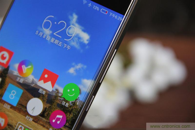 無(wú)邊框的 nubia Z9 ，一款既有驚喜，又有驚艷的智能手機(jī)