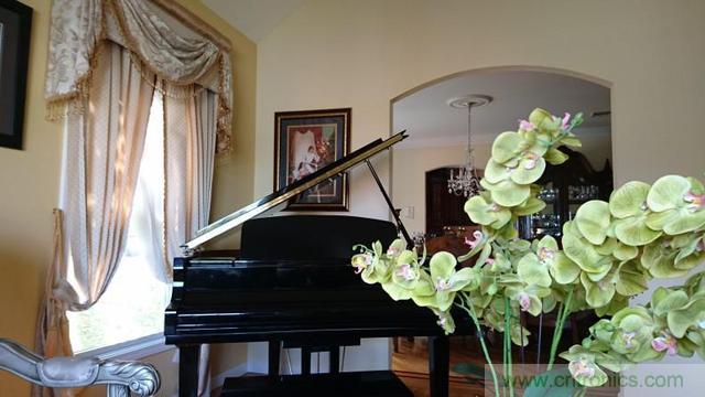 傳奇索尼，憑借Sony Xperia Z5能否在移動市場奪得一席之地？