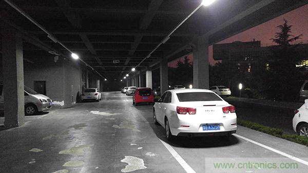 業(yè)界良心 LG V10 評測:剛毅、冷峻，不失人性化