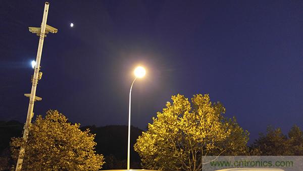 業(yè)界良心 LG V10 評測:剛毅、冷峻，不失人性化