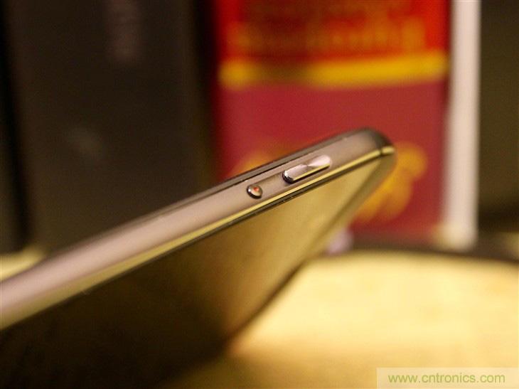 能媲美微單的 Zenfone Zoom測評(píng)：請叫我&ldquo;奧利奧&rdquo;拍照手機(jī)