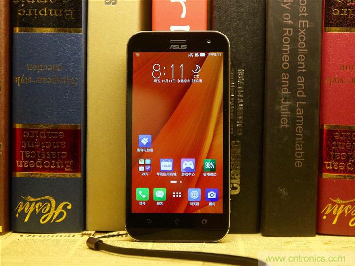 能媲美微單的 Zenfone Zoom測評(píng)：請叫我&ldquo;奧利奧&rdquo;拍照手機(jī)