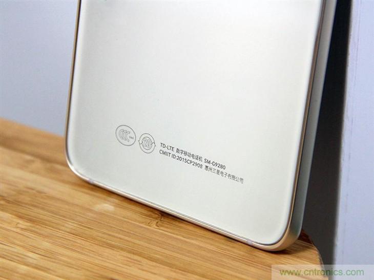 三星S6 edge+評(píng)測：擊退note 5，帶著雙曲屏卷土重來