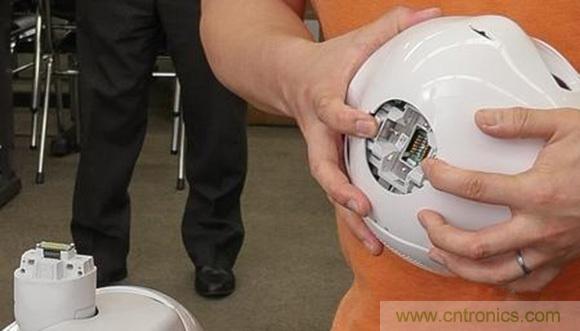 拆解筆記本不過癮，那就來拆拆日本情感機(jī)器人吧！