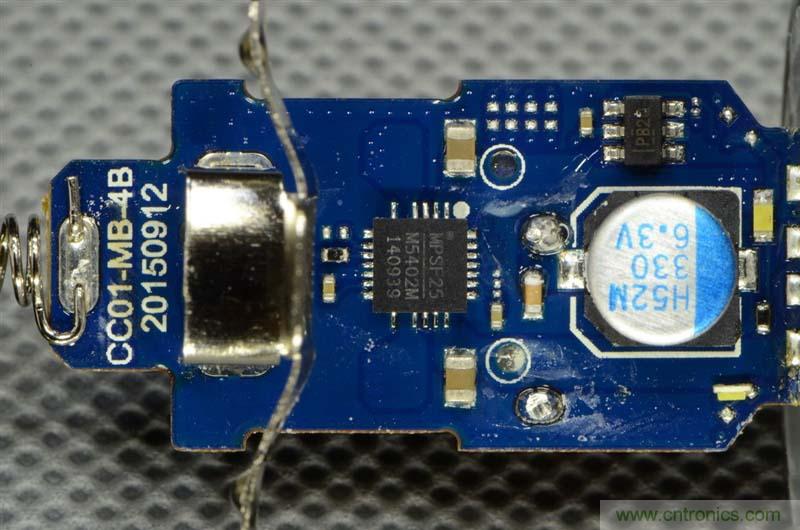 小米車載充電器拆解評測：49元能讓這枚&ldquo;子彈&rdquo;飛多遠？