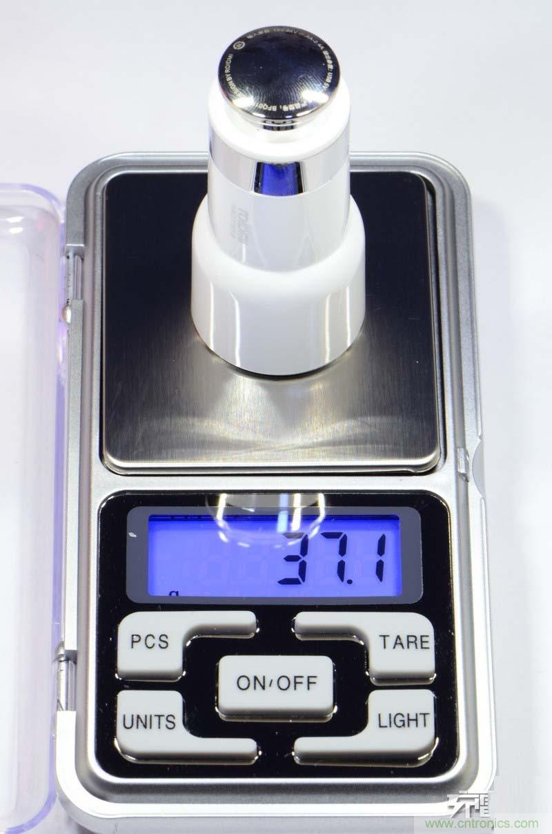 小米車載充電器拆解評測：49元能讓這枚&ldquo;子彈&rdquo;飛多遠？