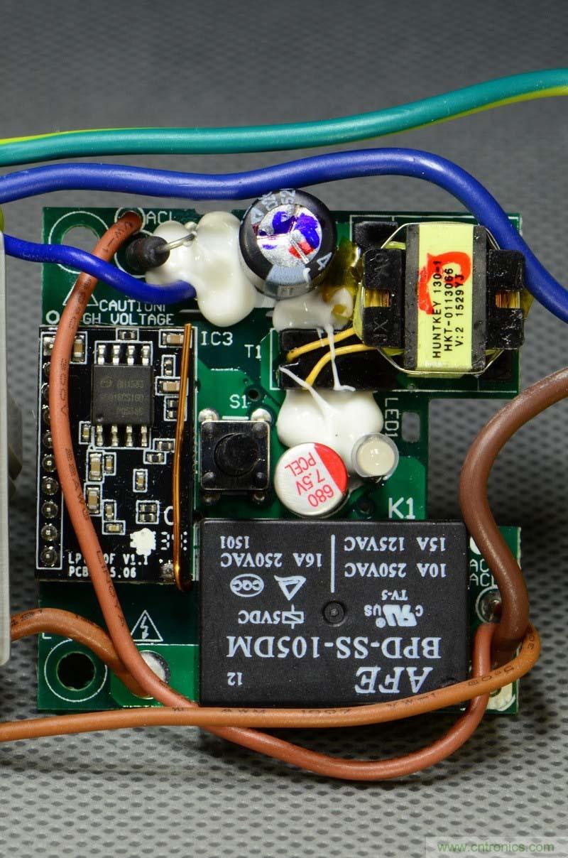 航嘉智能插線板拆解評測:看老牌機電如何”秒殺“后起之秀