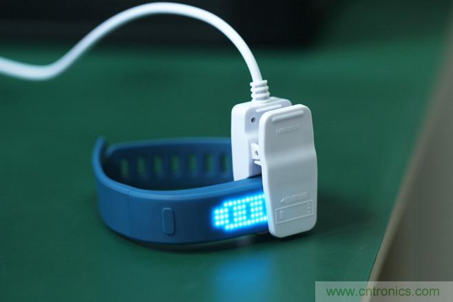 咕咚智能手環(huán)2上手評測：功能齊全，細節(jié)欠缺