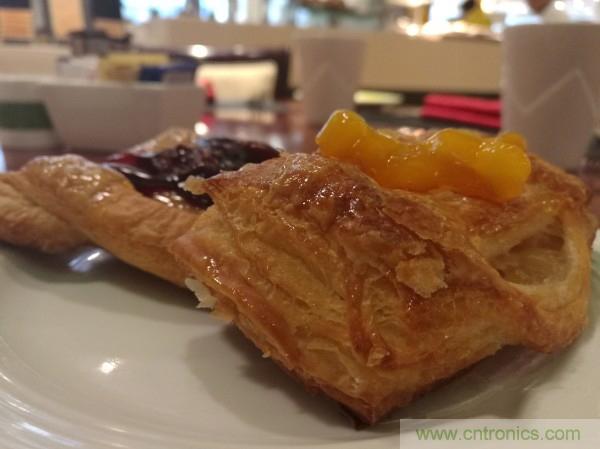 新旗艦Mate 8全評(píng)測(cè)：橫空出世！能否延續(xù)一機(jī)難求？