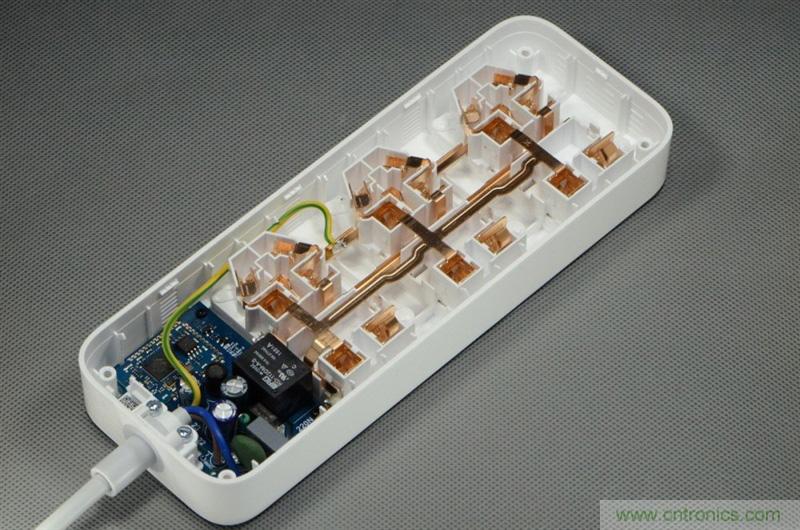 做工怒贊 神秘芯片！小米智能插線板拆解、評(píng)測(cè)