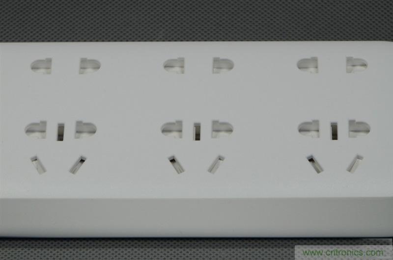 做工怒贊 神秘芯片！小米智能插線板拆解、評(píng)測(cè)